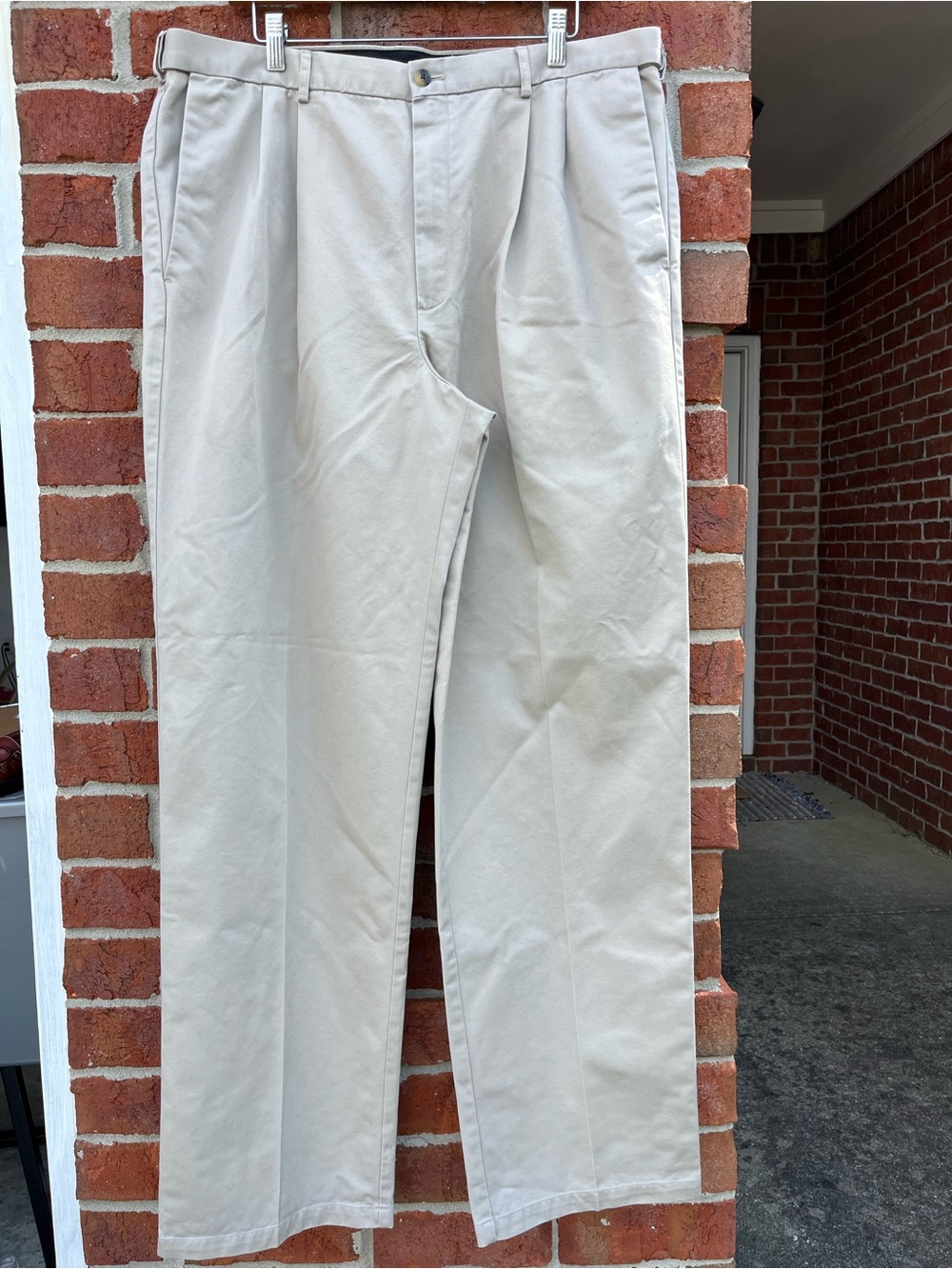 Haggar Men's Pleated Chinos in Beige